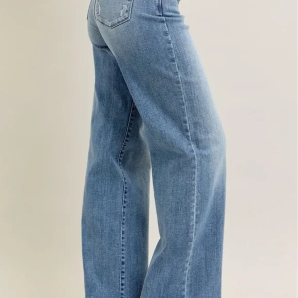 Size 5! NWTs, Judy Blue V-Front Straight Leg Baggy Fit, Raw Hem. - Picture 7 of 9